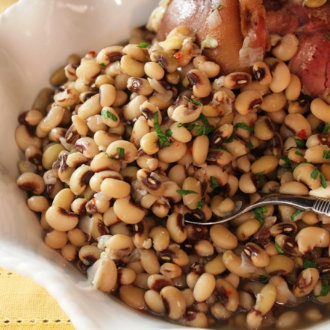 moms-easy-purple-hull-peas_recipe_330x330.jpg